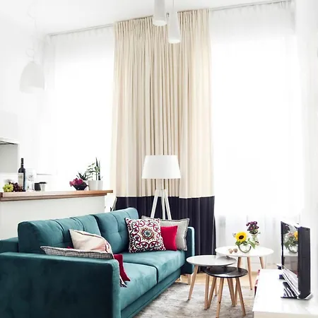 Apartament Chmielna 5 * ワルシャワ